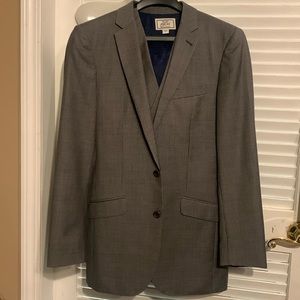Custom made 1905 JoS A. Bank Navy suit jacket & Vest